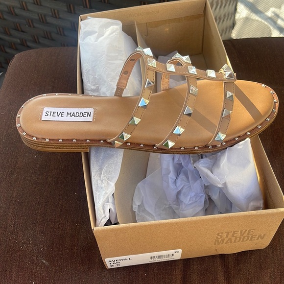 Steve Madden Shoes - NEW Steve Madden Averill Tan Sandals, 8.5